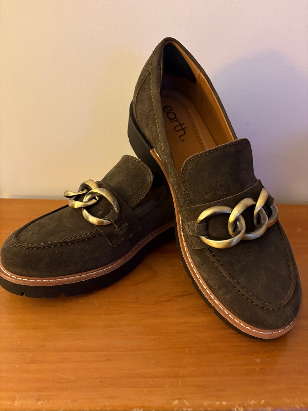 Earth Gray Suede Loafers with Brushed Silver Chain